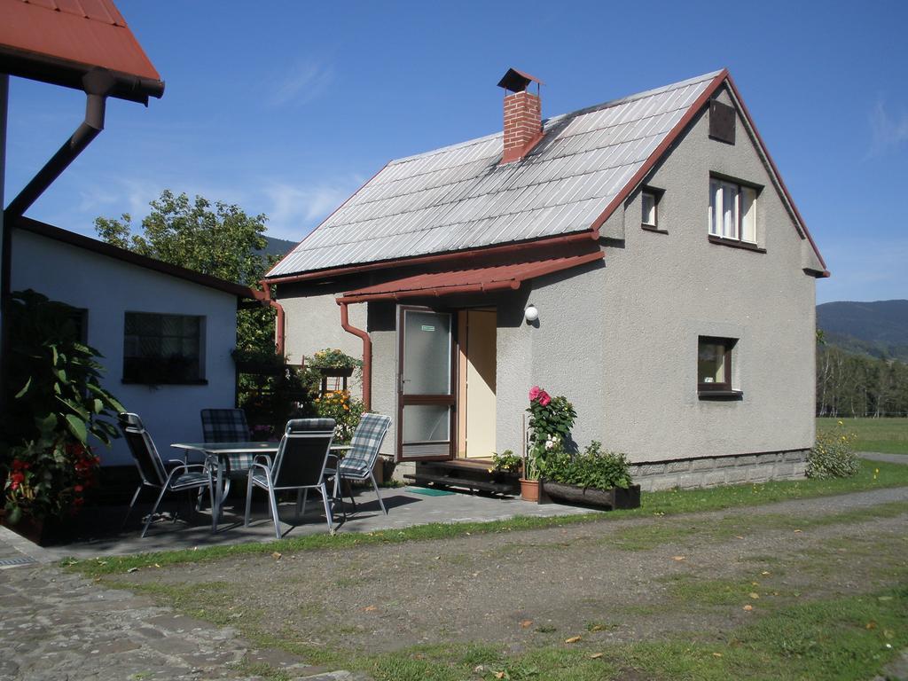 Ubytovani U Pradku Celadna Exterior photo